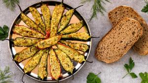 piments farcis aux herbes & fromage – merci mr. m.o.