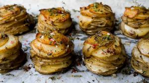 ‘pommes anna’ potato stacks with duck fat
