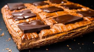 ‘brownie galette des rois’ with cocoa, coffee, chocolate, hazelnuts & chestnuts