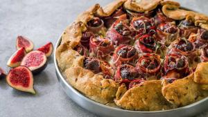 roasted fig, prosciutto and goat cheese rustic tart