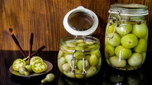 pickled green cherry tomatoes