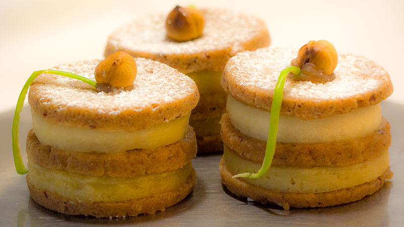 apple custard tart'wich