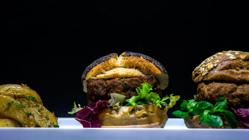 almost steak-tartare burger