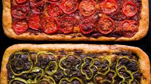 red tomato pizza-pie & green pepper pizza-pie