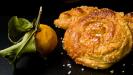 briochettes roulés ‘tsoureki’ à l'orange amère & confiture de lait