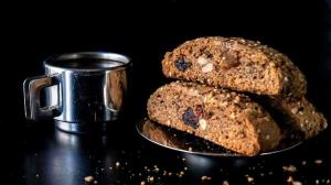 walnut & spice ‘paximadia’ biscuits