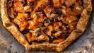 sweet & spicy rustic pumpkin pie