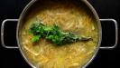 soupe détox-9 aux légumes-racines avec sauce avgolemono