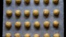 «kourabiedes» butter & almond shortbread snowball cookies (with extras !)