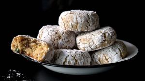 almond & citrus soft amaretti cookies