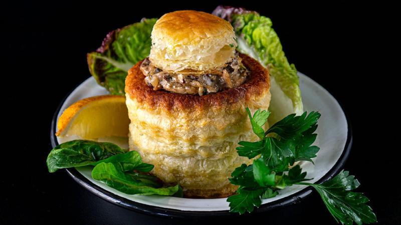 chicken & wild mushrooms vol-au-vent starters