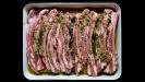 tranches de poitrine d'agneau marinées & braisées & grillées