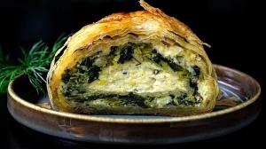 «spanako-tiro-pita» orthodox easter roll