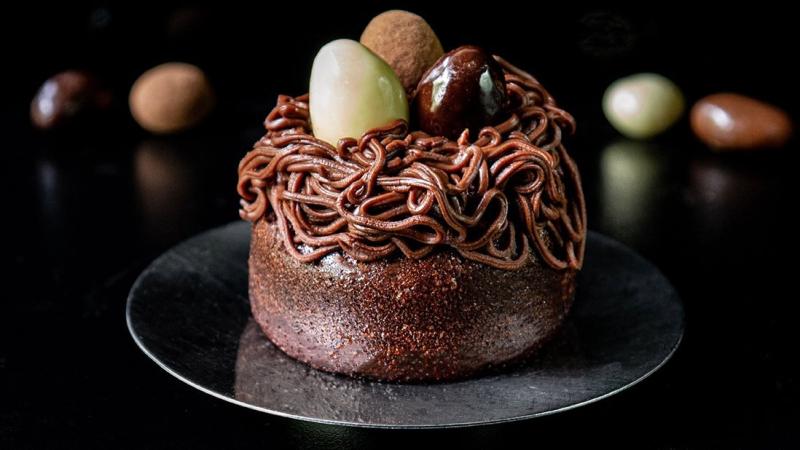 chocolate easter egg nest cakes