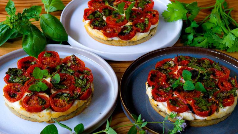 tomato ricotta tartlets